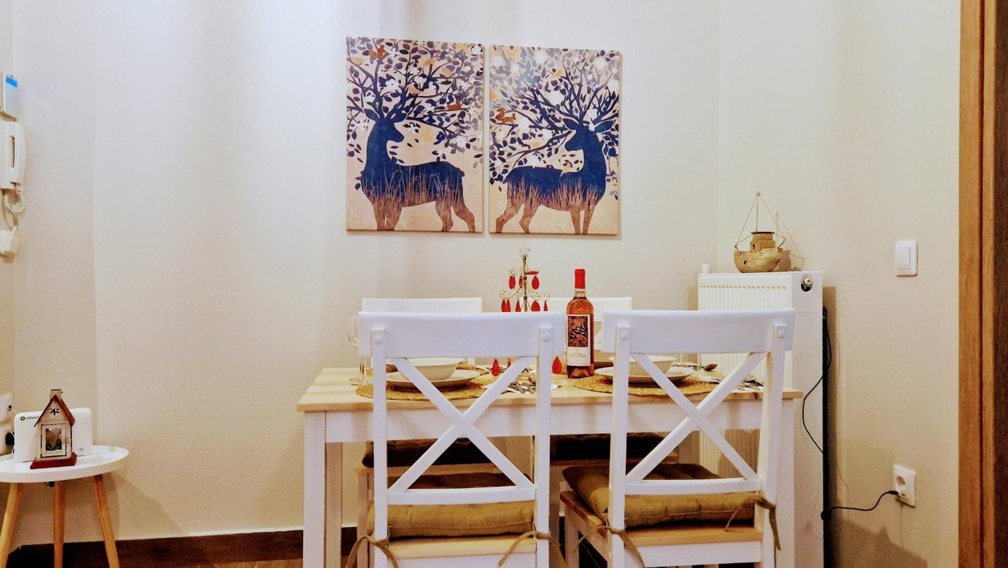 Gem, Next To Metro, Walk To Akropolis Atene