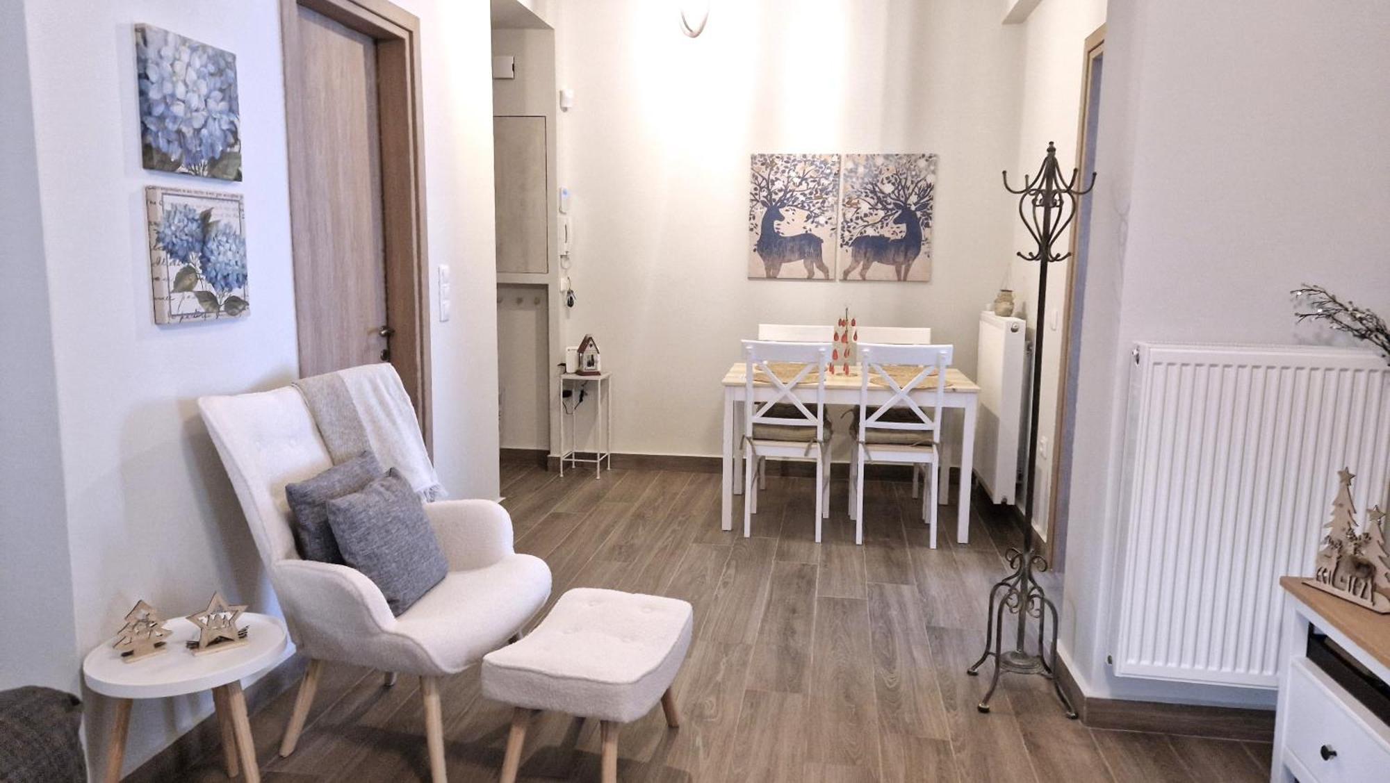 Gem, Next To Metro, Walk To Akropolis * Athens