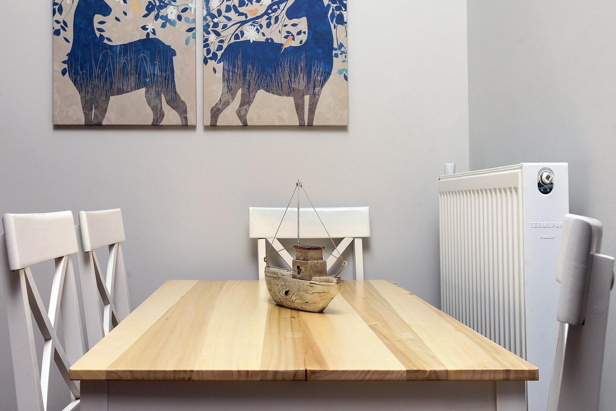 Gem, Next To Metro, Walk To Akropolis Apartment