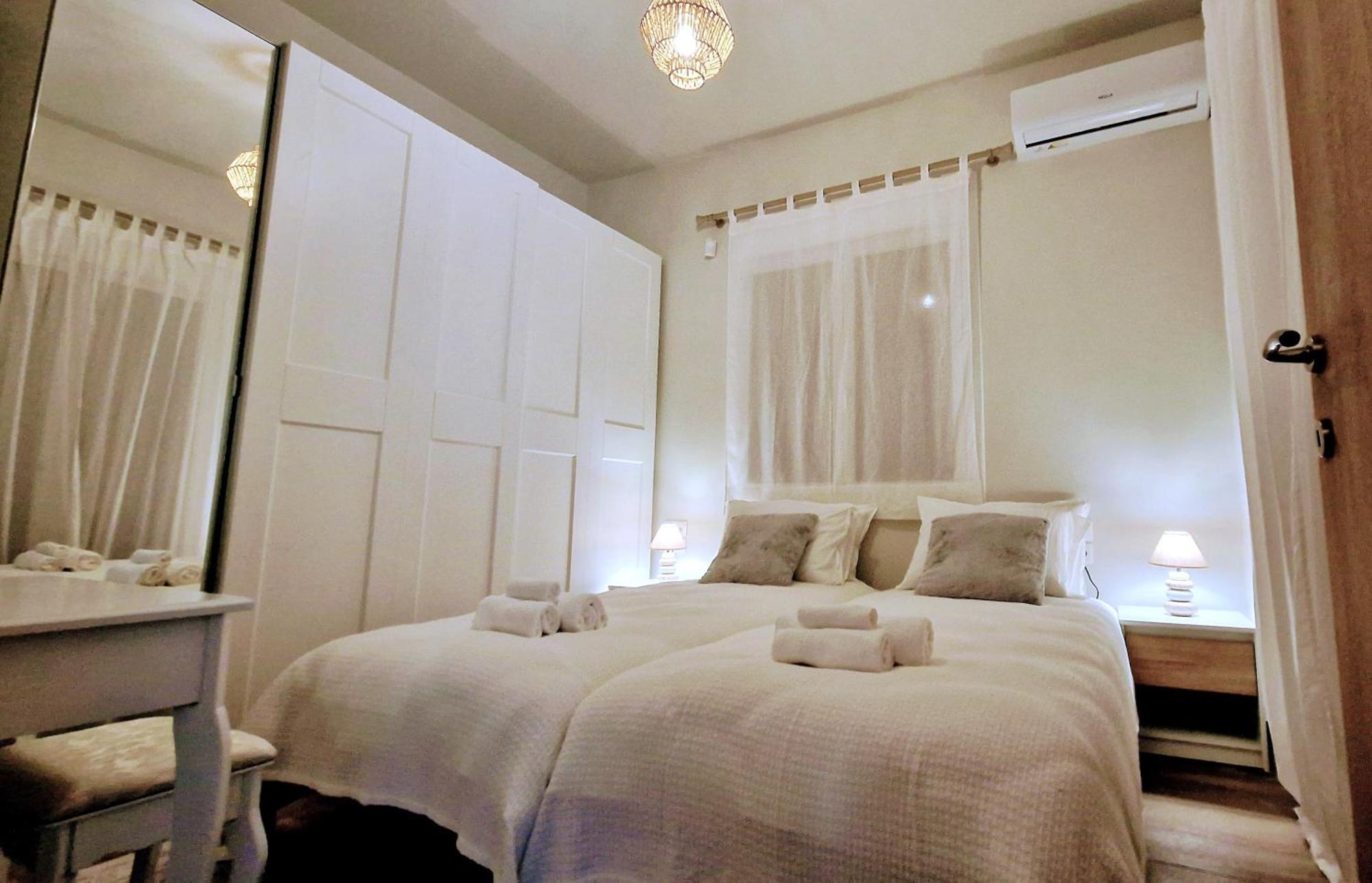 Apartment Gem, Next To Metro, Walk To Akropolis Athens